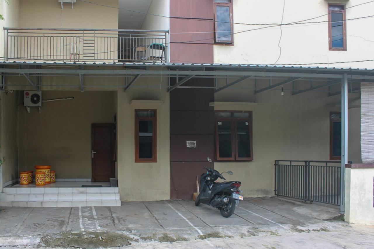 Koolkost Syariah Near Universitas Ahmad Dahlan Kampus 1 Yogyakarta Esterno foto